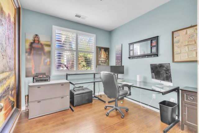 1306 Seymour Cir, Lincoln, CA 95648