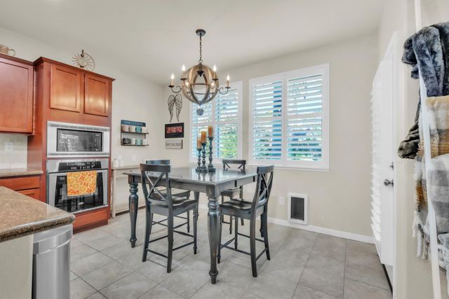 1306 Seymour Cir, Lincoln, CA 95648