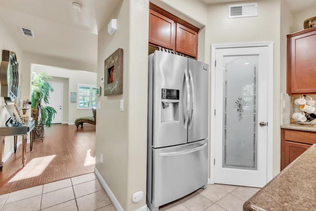 1306 Seymour Cir, Lincoln, CA 95648