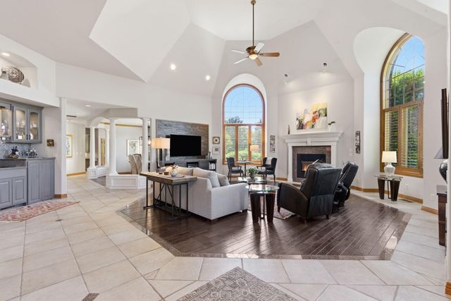 6136 S Natural Falls Drive, Ozark, MO 65721