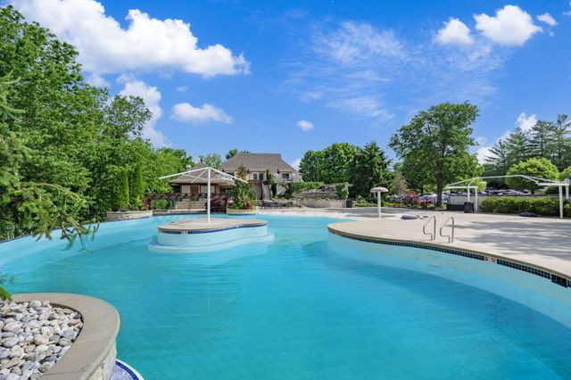 6136 S Natural Falls Drive, Ozark, MO 65721