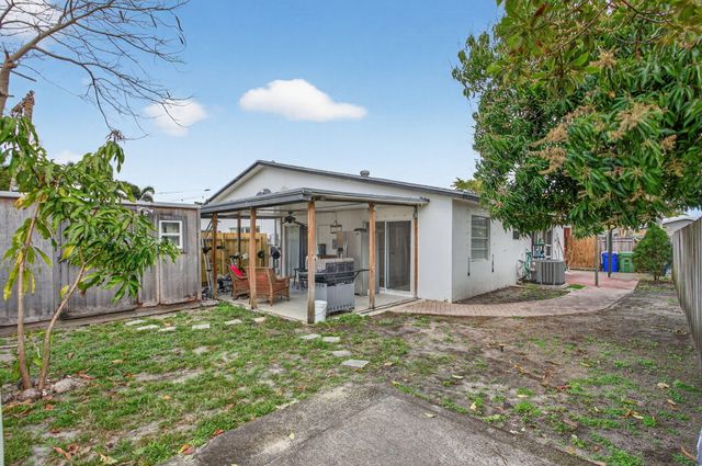 415 SW 61st Terrace, Margate, FL 33068