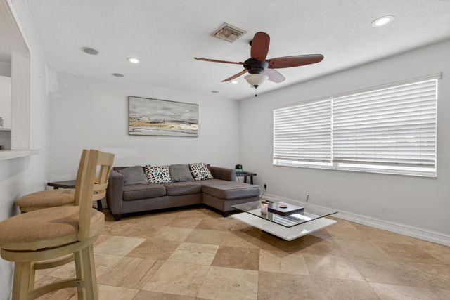 415 SW 61st Terrace, Margate, FL 33068