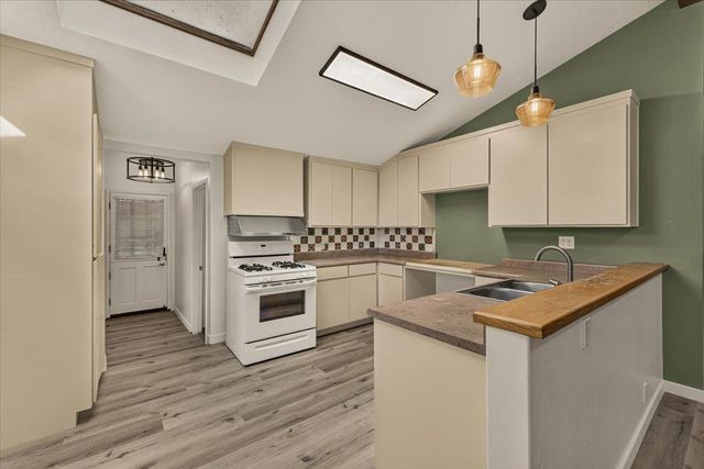 338 River Road, Felton, CA 95018