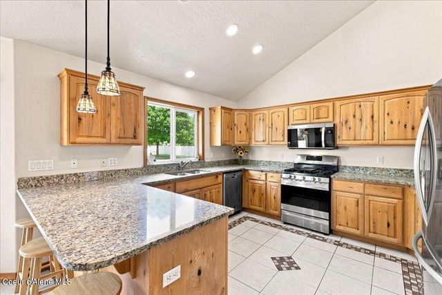 1999 W HEAVENLY STAR CT, Post Falls, ID 83854