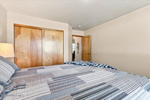 1999 W HEAVENLY STAR CT, Post Falls, ID 83854