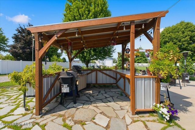 1999 W HEAVENLY STAR CT, Post Falls, ID 83854