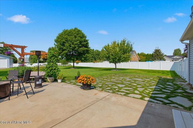 1999 W HEAVENLY STAR CT, Post Falls, ID 83854