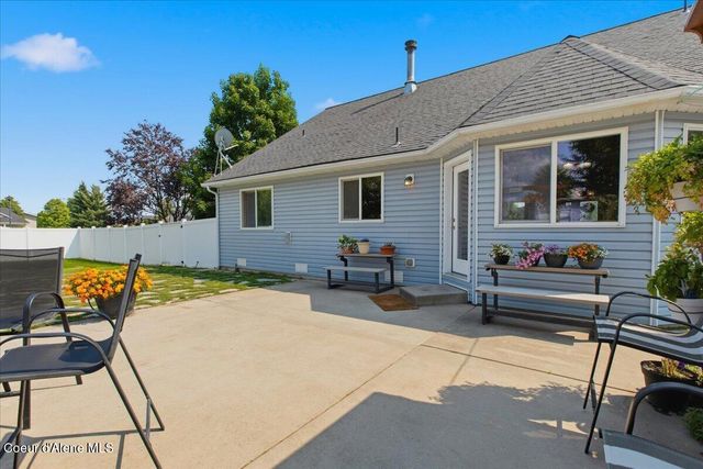 1999 W HEAVENLY STAR CT, Post Falls, ID 83854