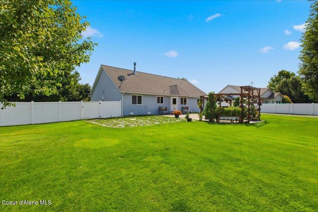 1999 W HEAVENLY STAR CT, Post Falls, ID 83854