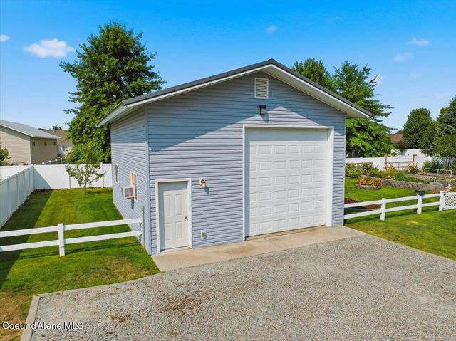 1999 W HEAVENLY STAR CT, Post Falls, ID 83854