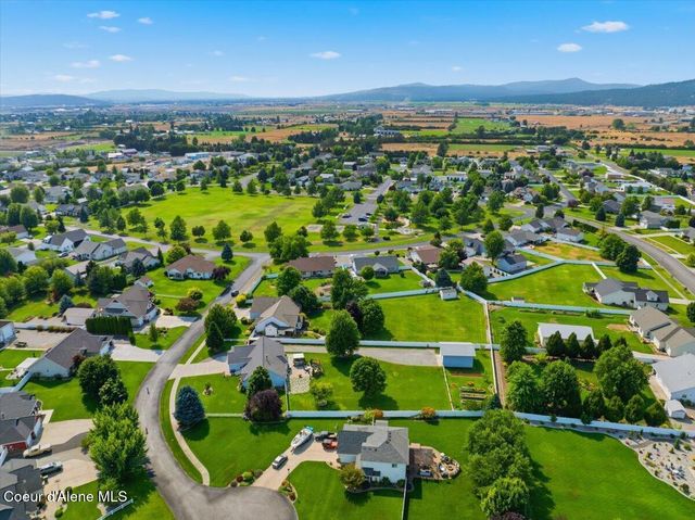 1999 W HEAVENLY STAR CT, Post Falls, ID 83854