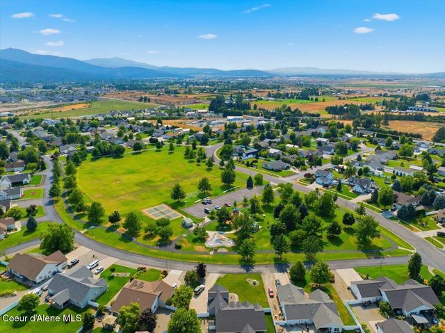 1999 W HEAVENLY STAR CT, Post Falls, ID 83854