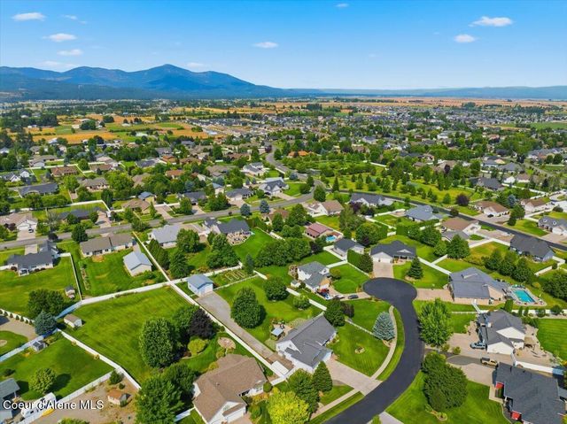 1999 W HEAVENLY STAR CT, Post Falls, ID 83854