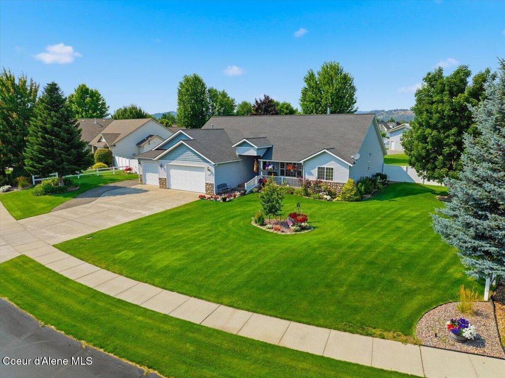 1999 W HEAVENLY STAR CT, Post Falls, ID 83854 photo 2