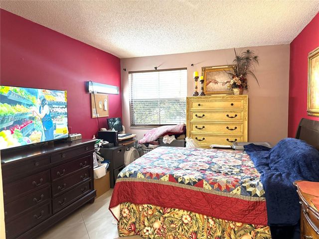 6276 NW 186th Street 305, Hialeah, FL 33015