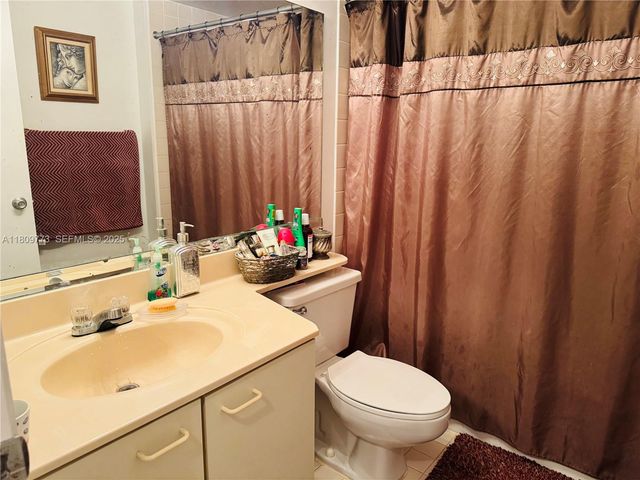 6276 NW 186th Street 305, Hialeah, FL 33015
