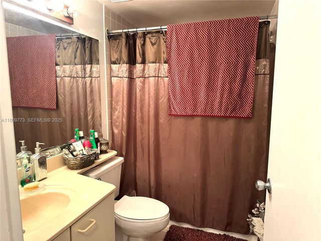 6276 NW 186th Street 305, Hialeah, FL 33015