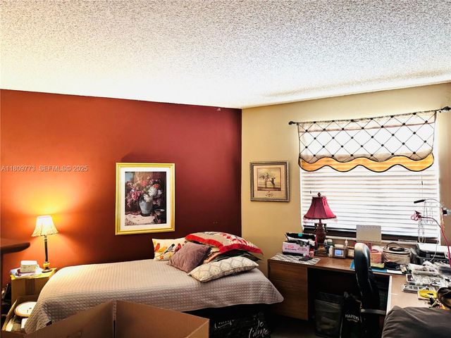 6276 NW 186th Street 305, Hialeah, FL 33015