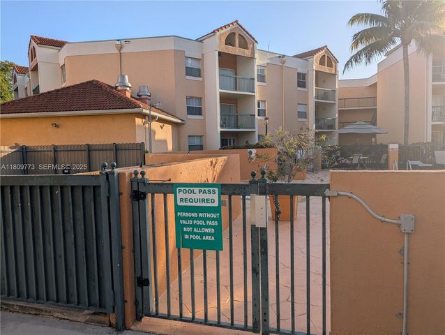 6276 NW 186th Street 305, Hialeah, FL 33015