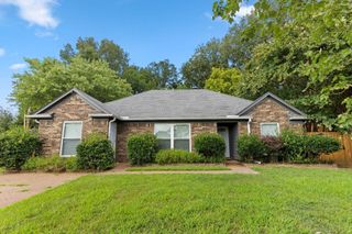 7050 LAURA CIR N, Memphis, TN 38133