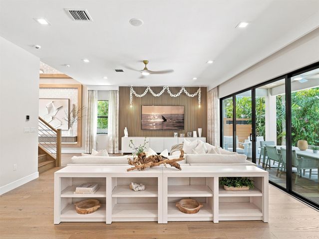 415 43rd Street, West Palm Beach, FL 33407