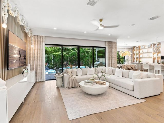 415 43rd Street, West Palm Beach, FL 33407