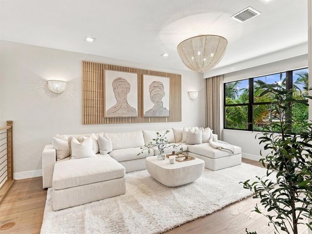 415 43rd Street, West Palm Beach, FL 33407
