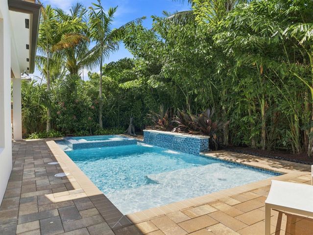 415 43rd Street, West Palm Beach, FL 33407