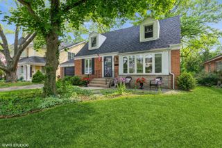 1037 Cedar Lane, Northbrook, IL 60062