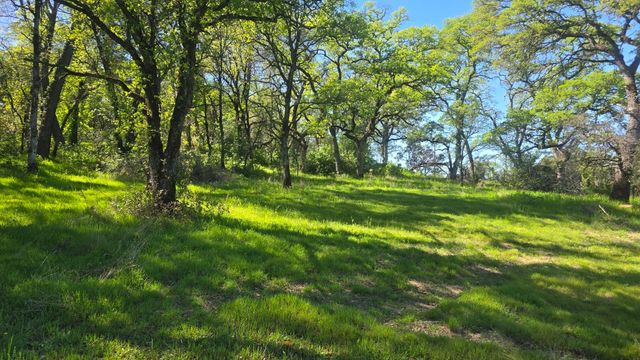 11592 Peoria, Browns Valley, CA 95918