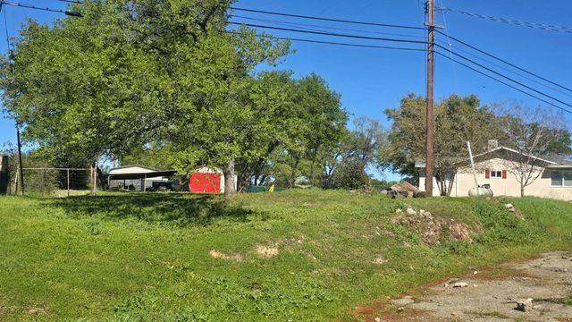 11592 Peoria, Browns Valley, CA 95918