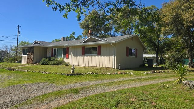 11592 Peoria, Browns Valley, CA 95918