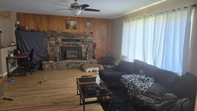 11592 Peoria, Browns Valley, CA 95918