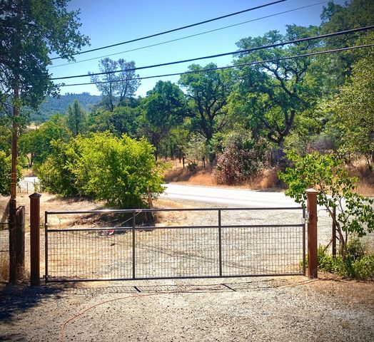 11592 Peoria, Browns Valley, CA 95918