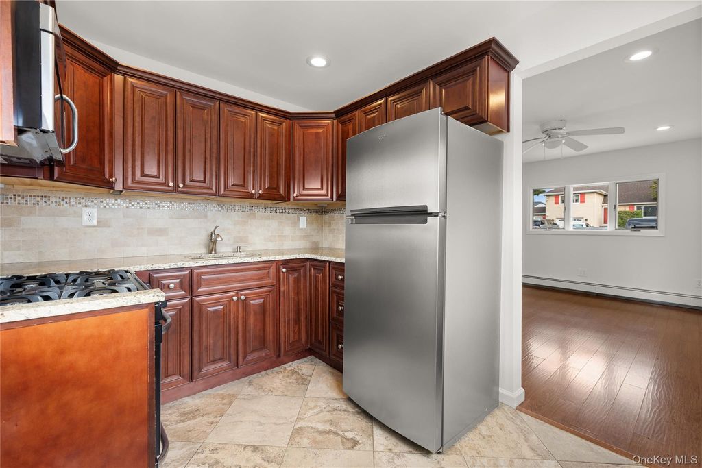 234 Division Avenue, Massapequa, NY 11758 — photo 4