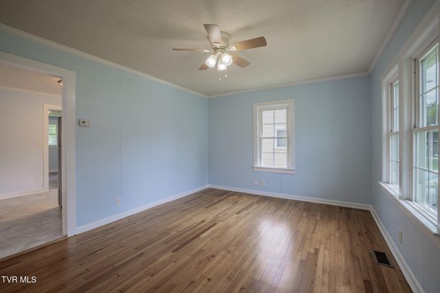 618 Hamilton Street, Johnson City, TN 37604