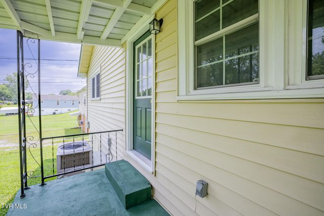 618 Hamilton Street, Johnson City, TN 37604