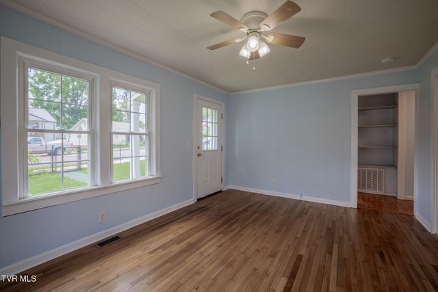 618 Hamilton Street, Johnson City, TN 37604