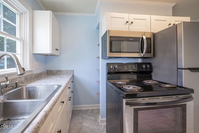 618 Hamilton Street, Johnson City, TN 37604
