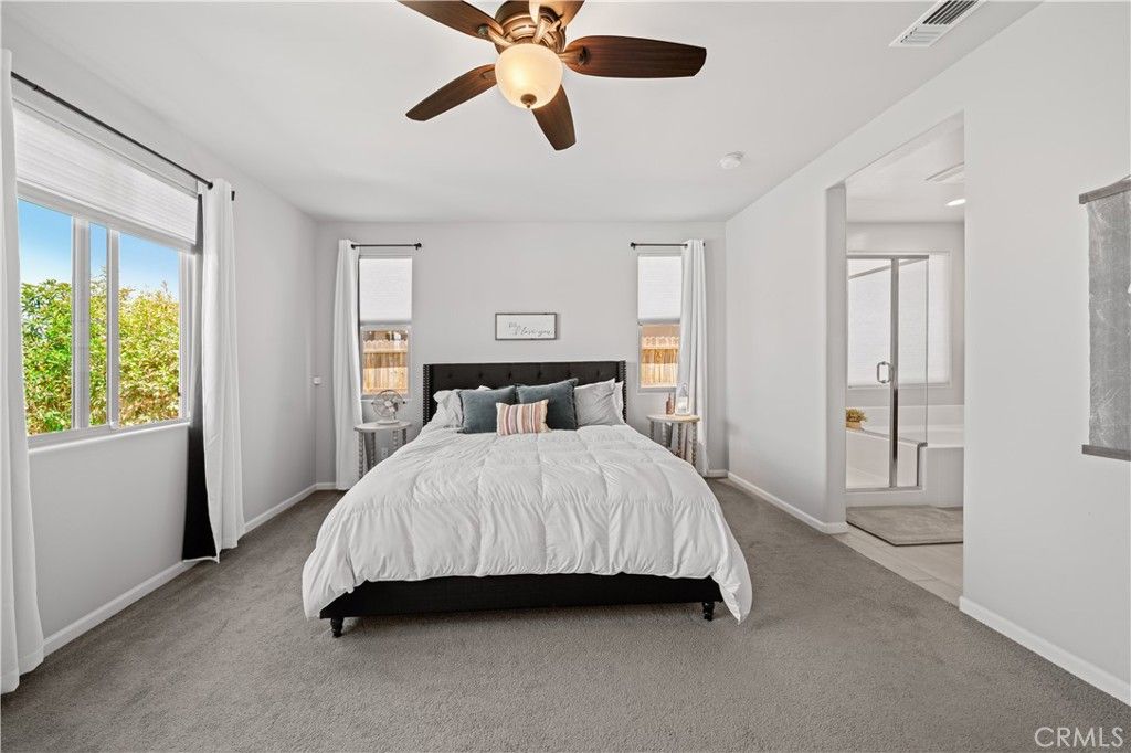Image 18 of property listing at 227 Hammersmith, Bakersfield, CA 93314