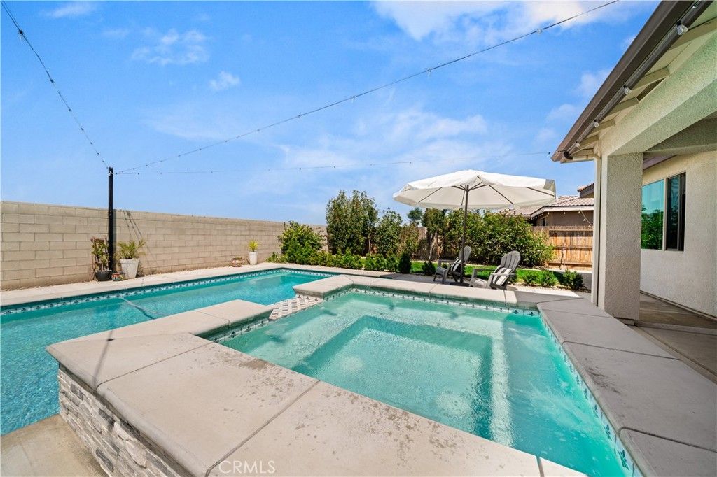 Image 26 of property listing at 227 Hammersmith, Bakersfield, CA 93314