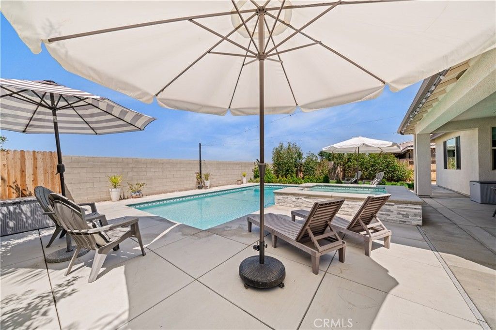 Image 34 of property listing at 227 Hammersmith, Bakersfield, CA 93314