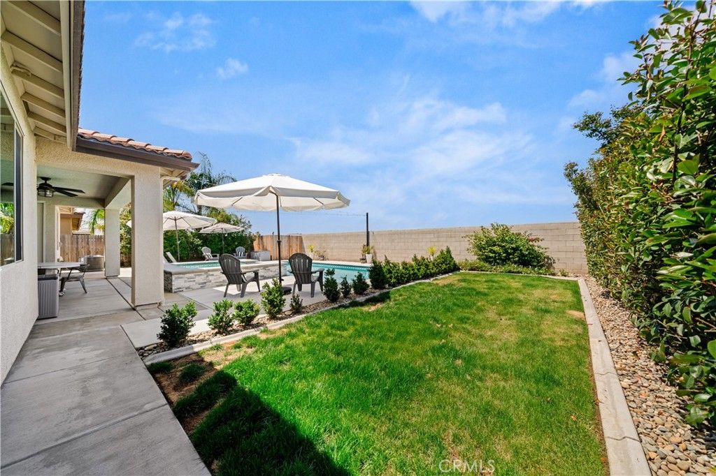Image 35 of property listing at 227 Hammersmith, Bakersfield, CA 93314