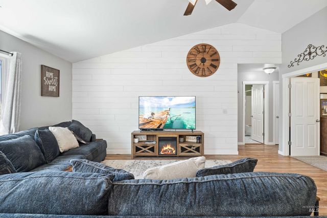 1509 N Cedar Street, Jerome, ID 83338