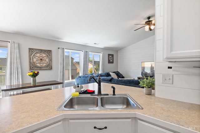 1509 N Cedar Street, Jerome, ID 83338