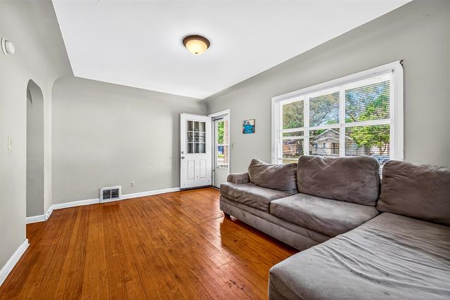 1916 Ray Street, Muskegon, MI 49442