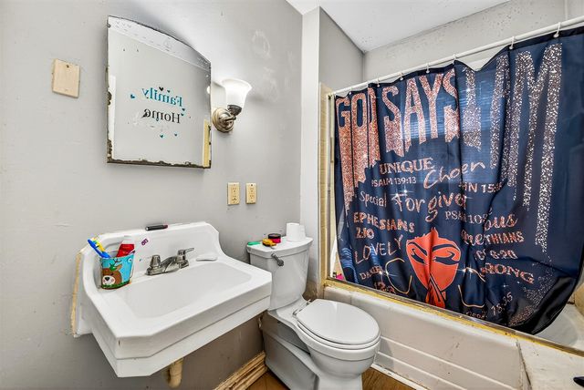 1916 Ray Street, Muskegon, MI 49442