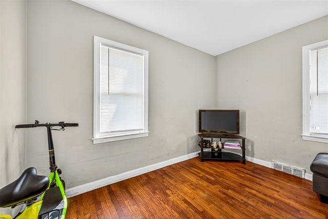 1916 Ray Street, Muskegon, MI 49442