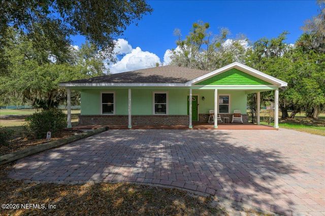 100 PILOTHOUSE Court, Palatka, FL 32177